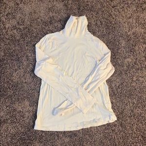 Cream tissue turtleneck